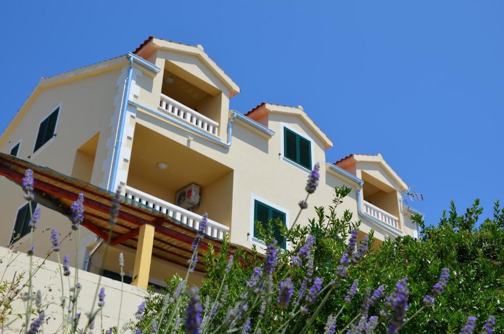 Villa Fortudor Milna  Exterior photo